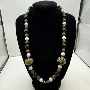 VTG Mixed Bead Statement Necklace Green White Black Resin & Crystal Fashion Jewe